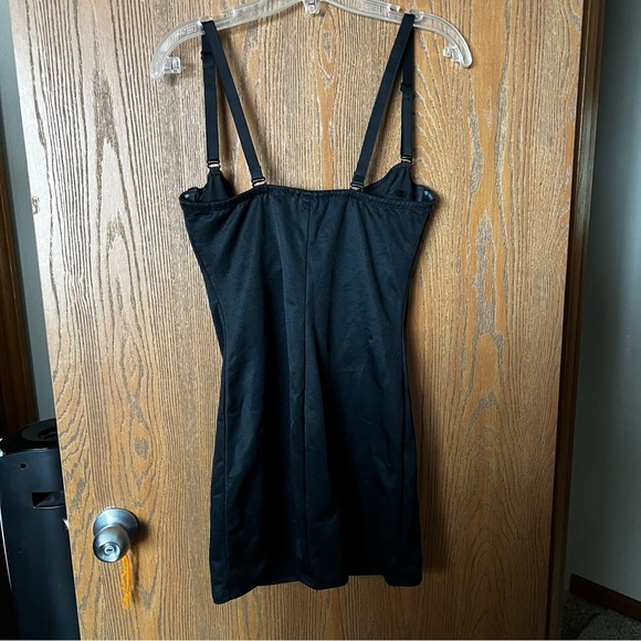 Women’s Nancy Ganz BodySlimmers Size 38C, Black, EUC - Picture 3 of 4